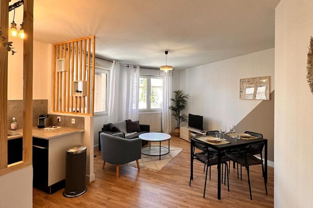 Villeurbanne • T2 Fraternite • Hostisy Dış mekan fotoğraf